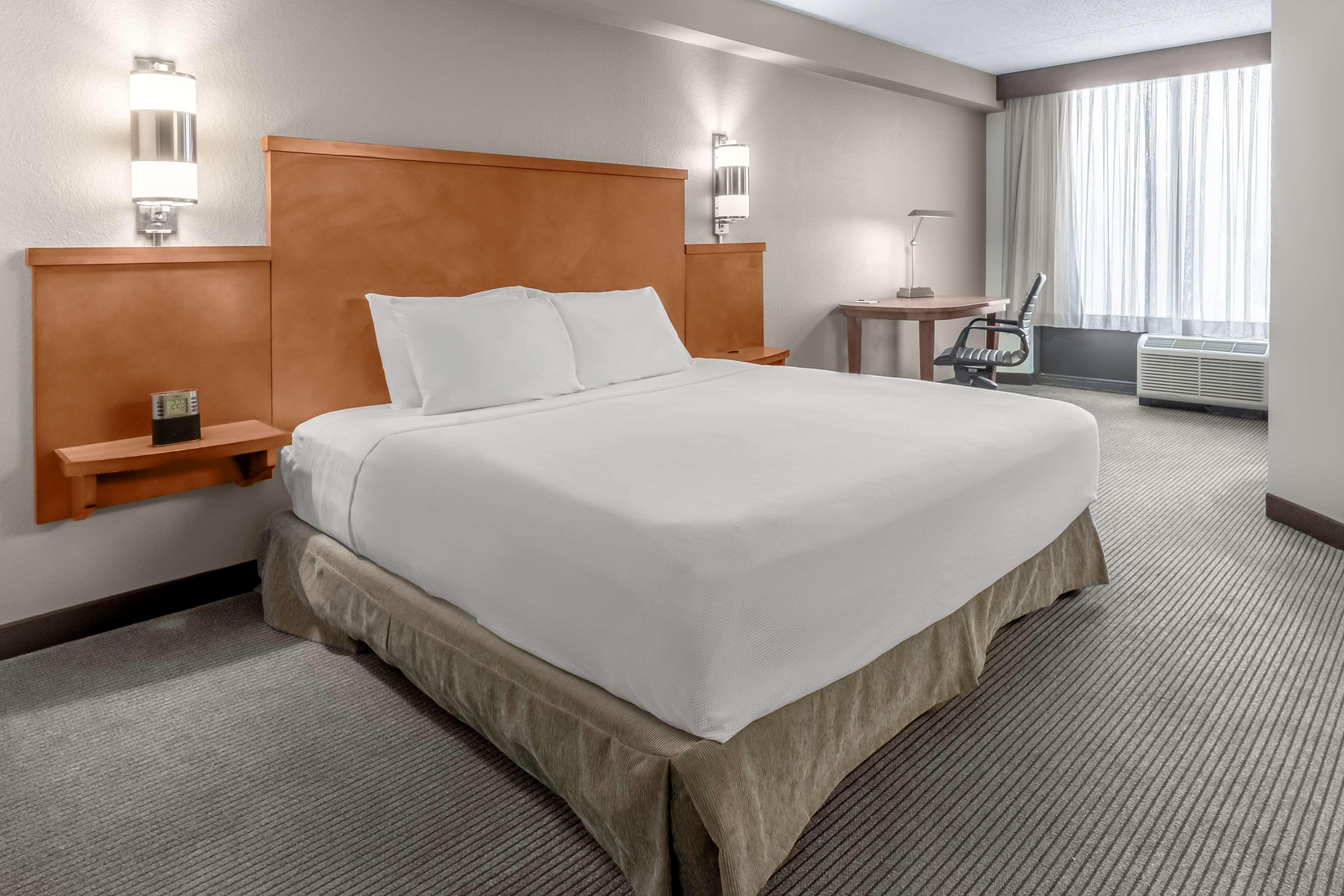 Hyatt Place Charlotte Airport Billy Graham Parkway Eksteriør billede