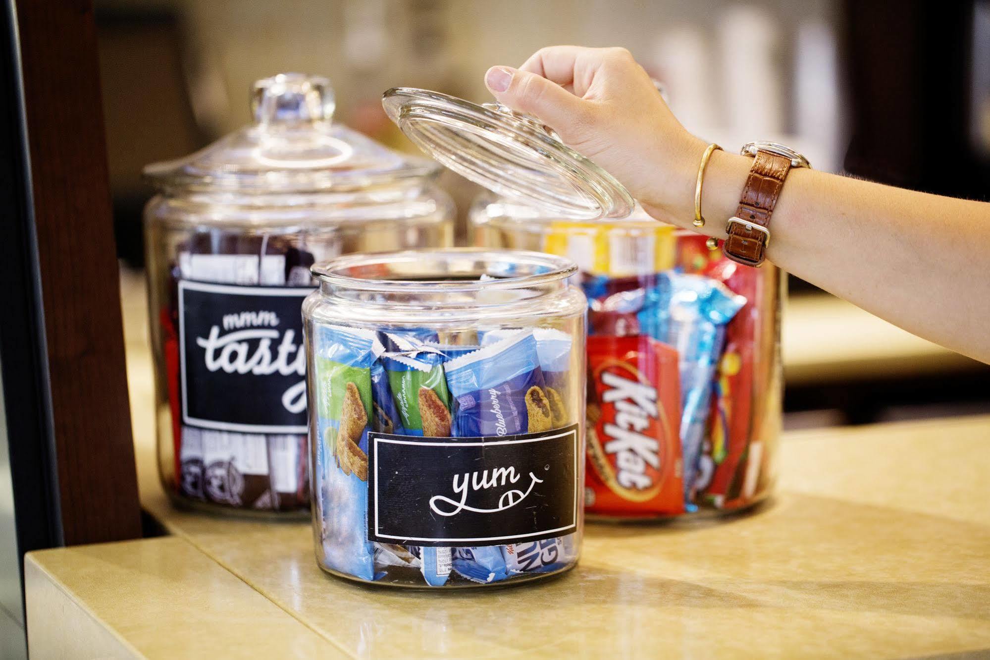 Hyatt Place Charlotte Airport Billy Graham Parkway Eksteriør billede
