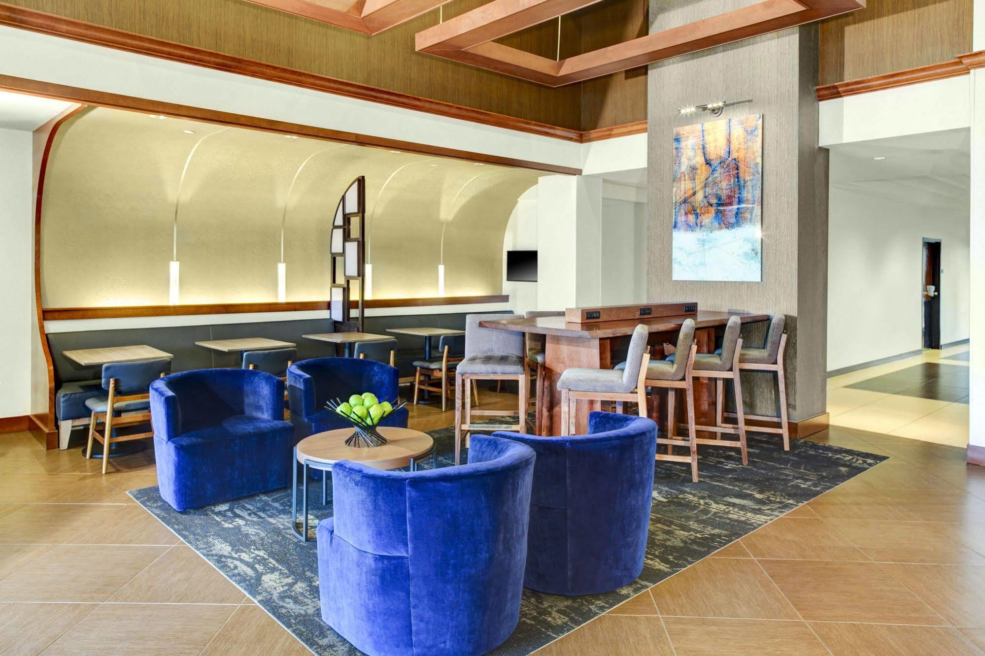 Hyatt Place Charlotte Airport Billy Graham Parkway Eksteriør billede
